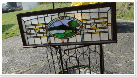 Hübscher, antiker Jugendstil Fensterflügel 118x46cm Fr. 180.- Hübscher, antiker Jugendstil Fensterflügel 118x46cm Fr. 180.-